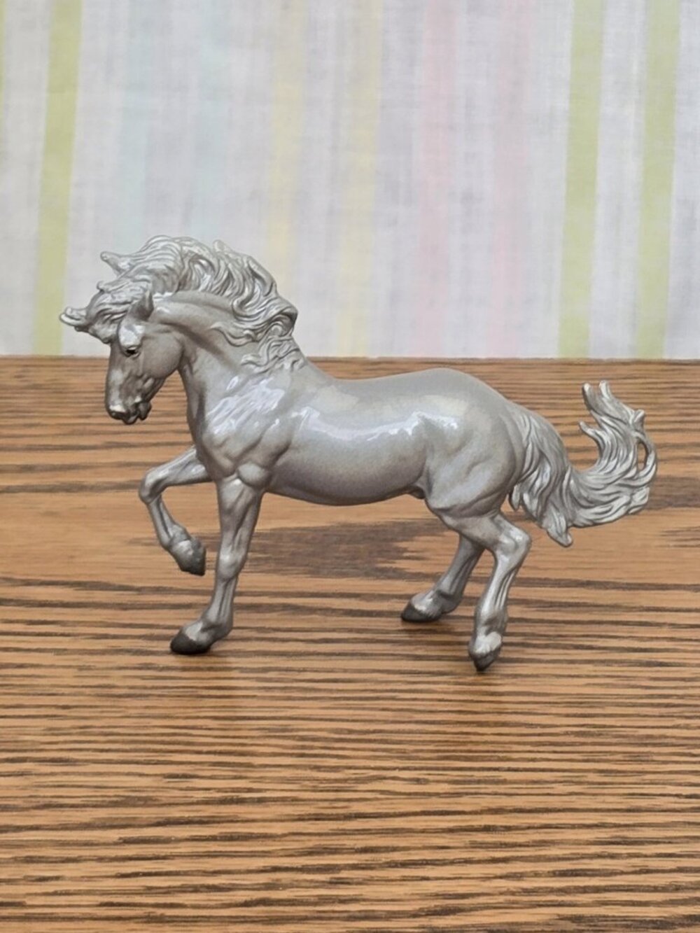 Breyer Stablemates "Clarity" Iridescent White Fireheart (M1) – 75th Anniversary